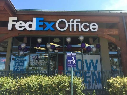 fedex office storefront